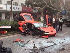 Accident Lamborghini Aventador