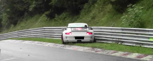 Accident pe Ring cu un Porsche 997 GT3 RS - Momentul impactului