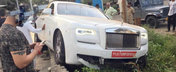 Accident costisitor in India. Victima, un Rolls-Royce cu numere rosii