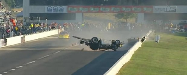 Accident violent in cadrul unei curse de drag-racing