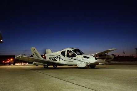 Aceasta este prima masina-avion sau primul avion-masina Aceasta este prima masina-avion sau primul avion-masina