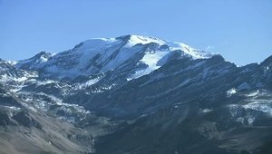 Aceasta este, probabil, cea mai tare saritura cu motocicleta din istorie