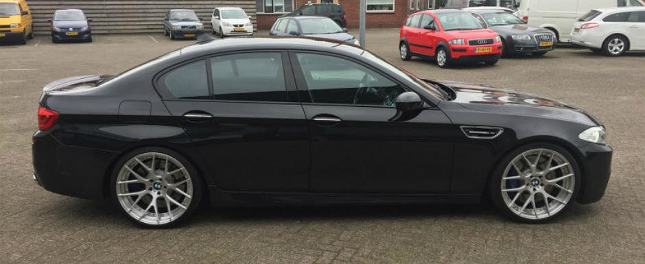 Acest BMW M5 are 796 CP sub capota si a fost scos de curand la vanzare. Cu cat se da masina bavareza Acest BMW M5 are 796 CP sub capota si a fost scos de curand la vanzare. Cu cat se da masina bavareza