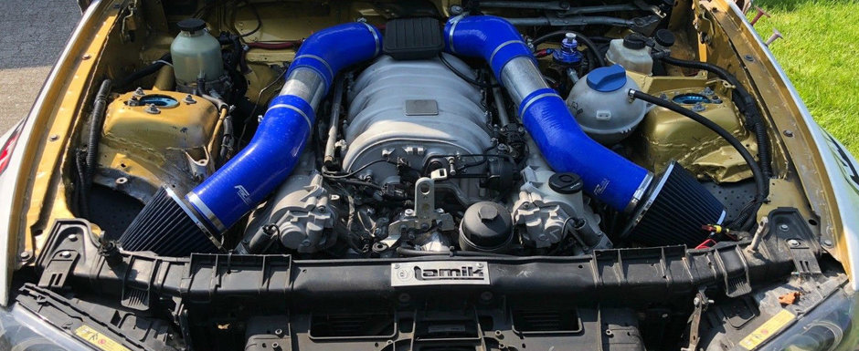 Acest BMW Seria 1 ascunde sub capota un motor V8 AMG. FOTO ca sa te convingi si singur Acest BMW Seria 1 ascunde sub capota un motor V8 AMG. FOTO ca sa te convingi si singur
