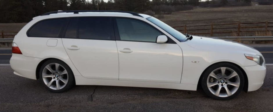 Acest BMW Seria 5 ofera mai multe surprize chiar si decat un ou Kinder. FOTO ca sa te convingi si singur Acest BMW Seria 5 ofera mai multe surprize chiar si decat un ou Kinder. FOTO ca sa te convingi si singur