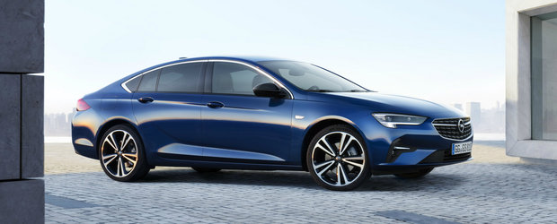 Acesta este noul OPEL INSIGNIA facelift. Modificari subtile de design si motoare frantuzesti