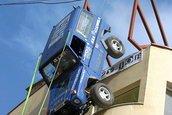 Acrobatii cu un Mercedes G-Class