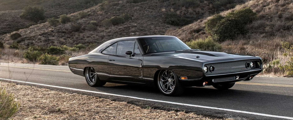 Actorul Kevin Hart conduce un Dodge Charger cu caroserie din carbon si 1000 CP sub capota Actorul Kevin Hart conduce un Dodge Charger cu caroserie din carbon si 1000 CP sub capota