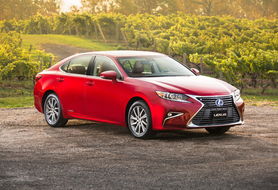 Actuala generatie Lexus ES