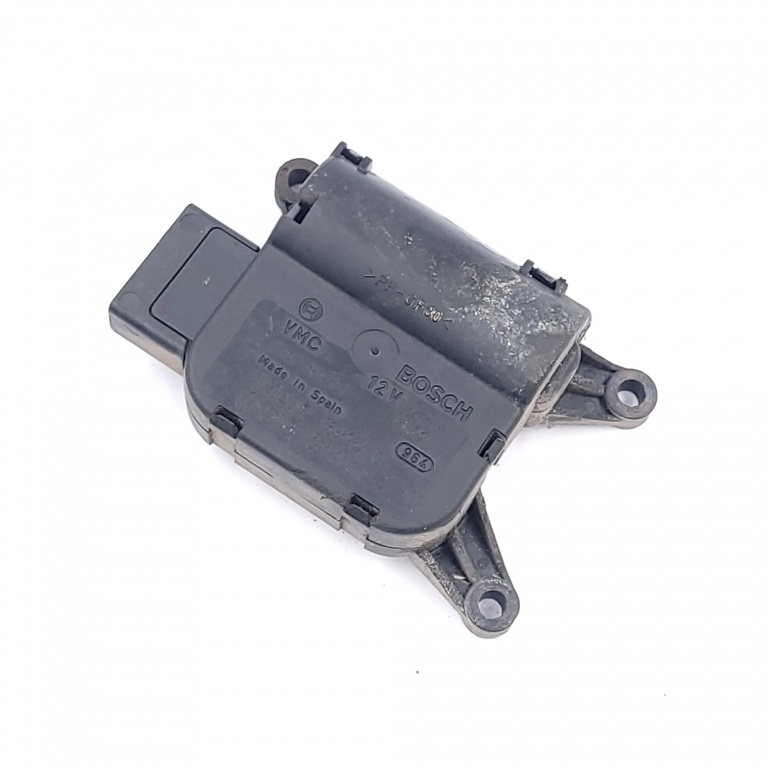 Actuator Electronic Audi A4 B6 (8E) 2000-2004 Aeroterma 8E1820511, 0132801301, 663825Xc, 0407013 Bosch, Vmc, Valeo