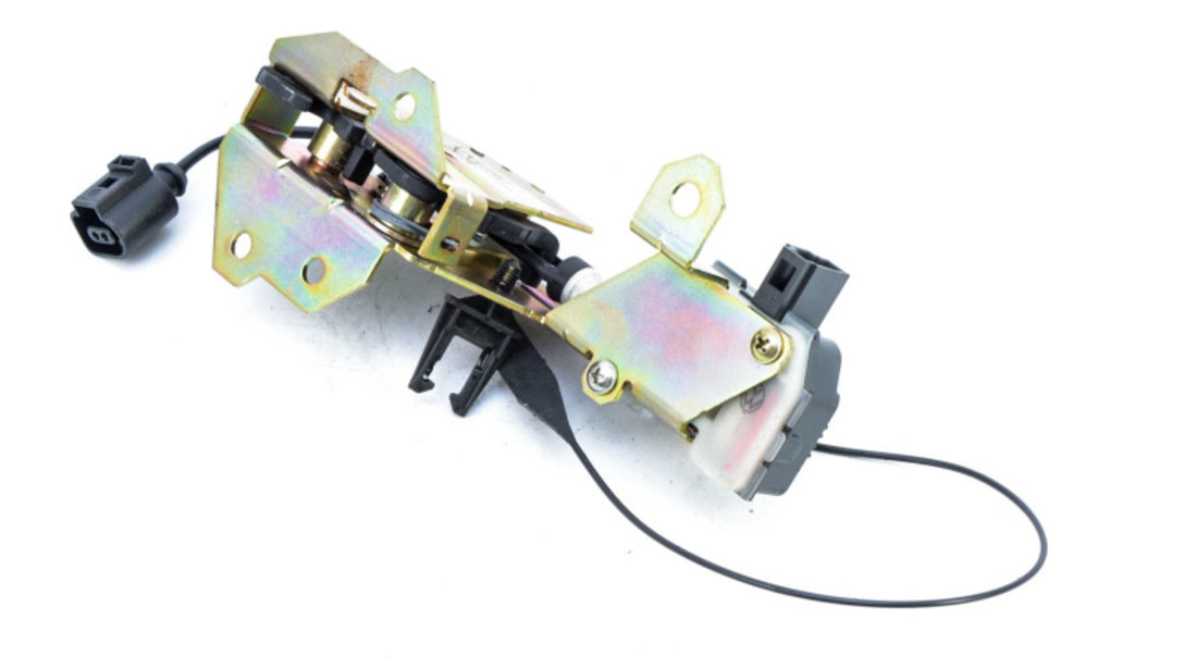 Actuator Electronic Inchidere / Deschidere Capota Portbagaj / Haion VW TOUAREG (7L) 2002 - 2010 Motorina 7L6827501A