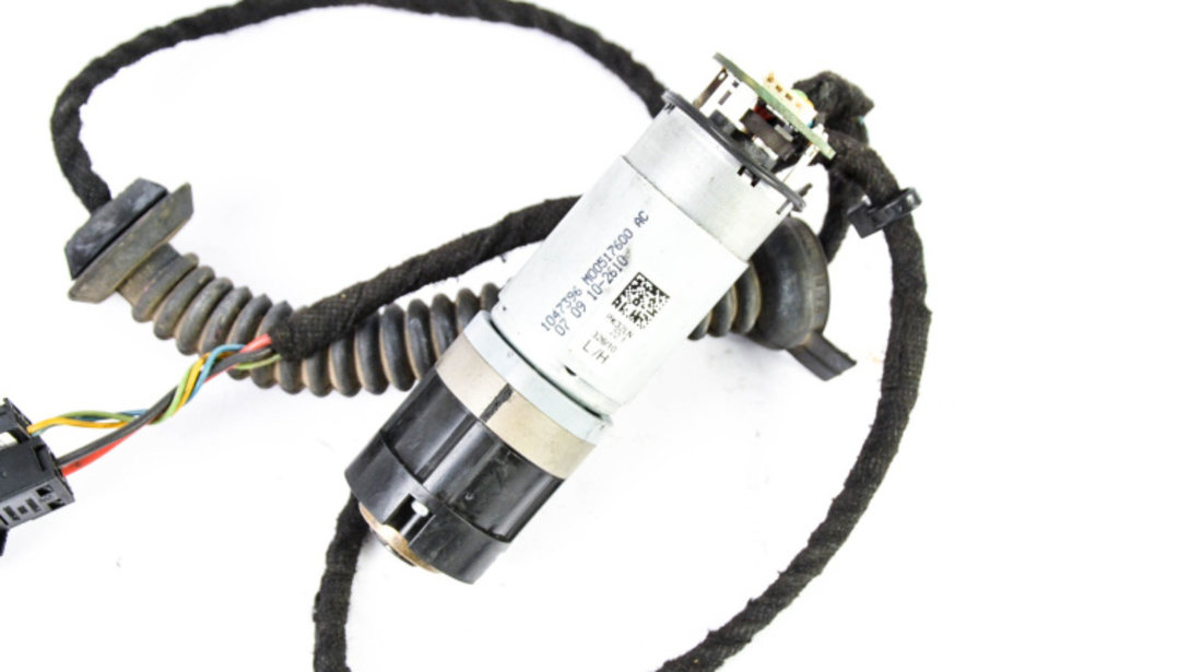 Actuator Electronic Inchidere / Deschidere Capota Portbagaj / Haion BMW X6 (E71, E72) 2008 - 2014 Motorina 1047396, M00517600