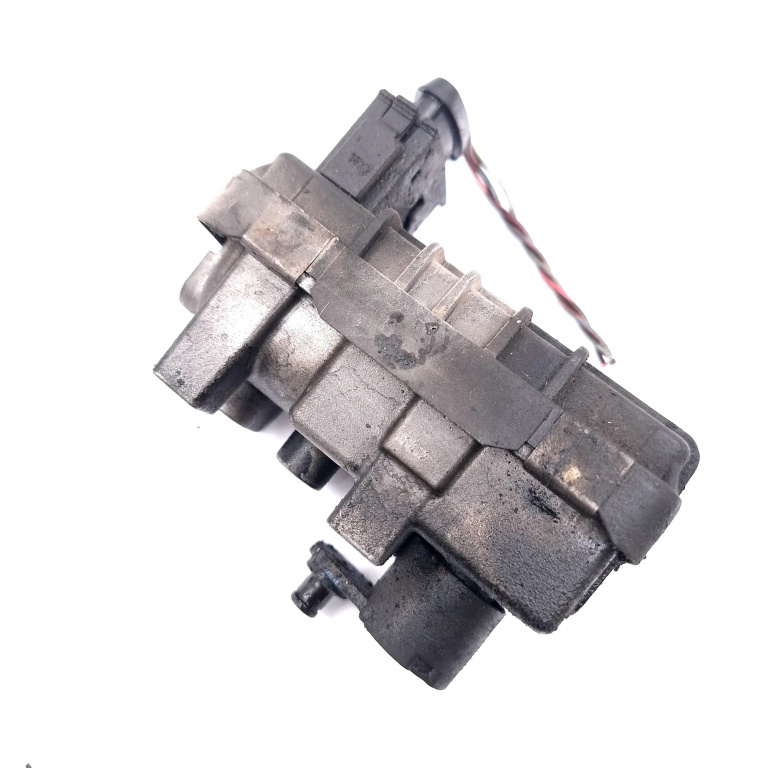 Actuator Electronic Mercedes-Benz C-Class (W203) 2000-2007 C220 Cdi (203.006) Motorina Turbosuflanta 6Nw008412