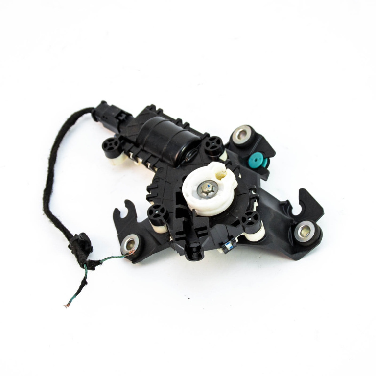Actuator Electronic Opel Grandland X 2017 > 1.6 Bluehdi 120 Bhz Motorina Inchidere / Deschidere Capota Portbagaj / Haion 9687233280