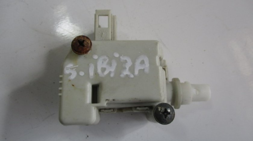 ACTUATOR / MOTORAS USITA REZERVOR COD 3B0959781 SEAT IBIZA 2 6K2 FAB. 1999 - 2002 ⭐⭐⭐⭐⭐