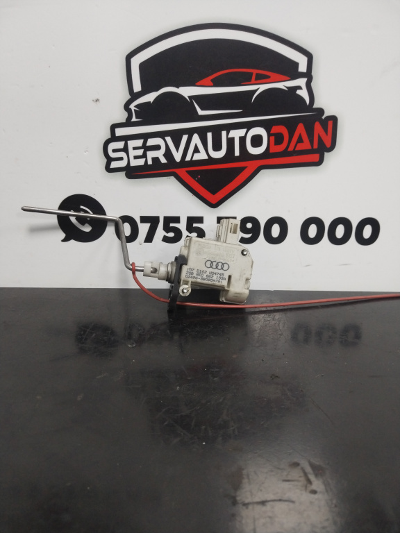 Actuator usa rezervor Audi A4 (2004-2008) [8EC, B7] 1.9 Motorina 2007, 8E0862153A