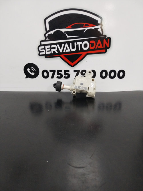 Actuator usa rezervor Audi A6 (2004-2011) [4F2, C6] 3.0 Motorina 2006, 3B0959782A