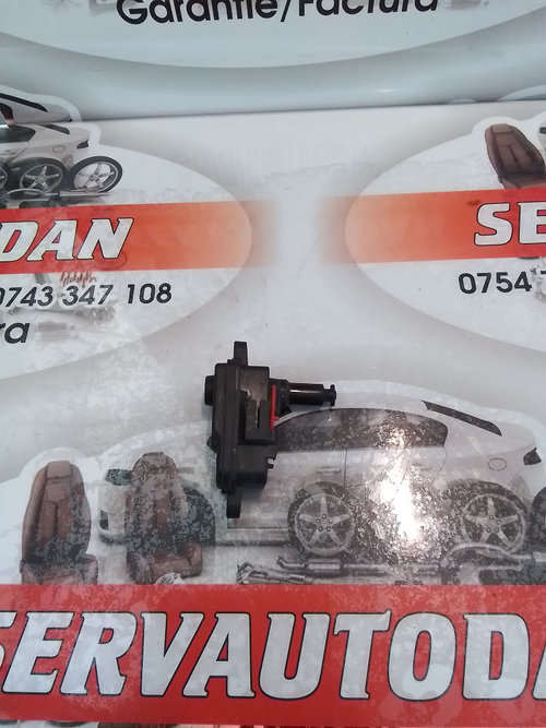 Actuator usa rezervor Audi A6 (2010-2018) [4G2, C7] 2.0 Motorina 2012, 4L0862153C