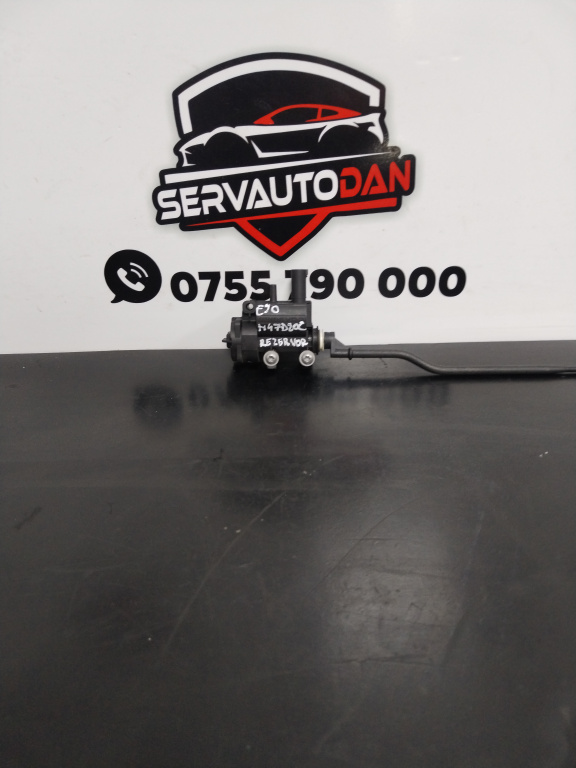 Actuator usa rezervor BMW Seria 3 (2005-2012) [E90] 2.0 Motorina 2010, 6985880 / 6711-6985880-04