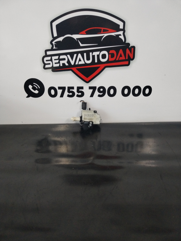 Actuator usa rezervor BMW Seria 5 (2010-2017) [F11] 2.0 Motorina 2011, 7228199