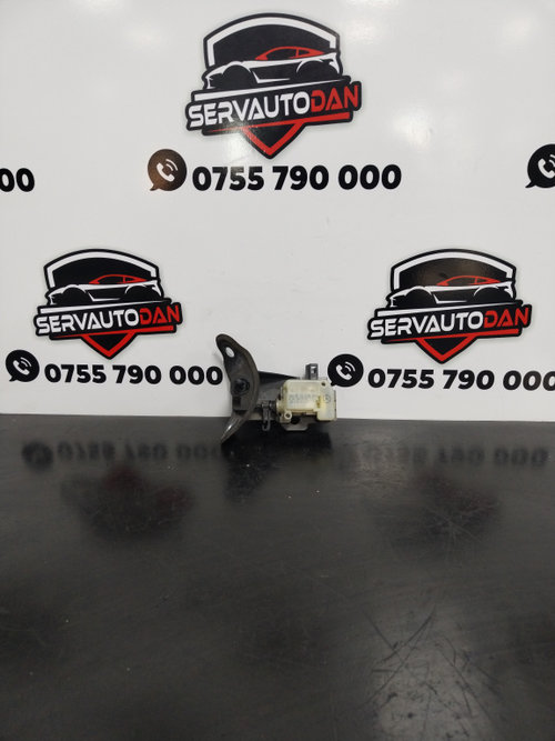 Actuator usa rezervor Mercedes-Benz CLS (2004-2010) [C219] w219 3.0 Motorina 2007, A2518200197