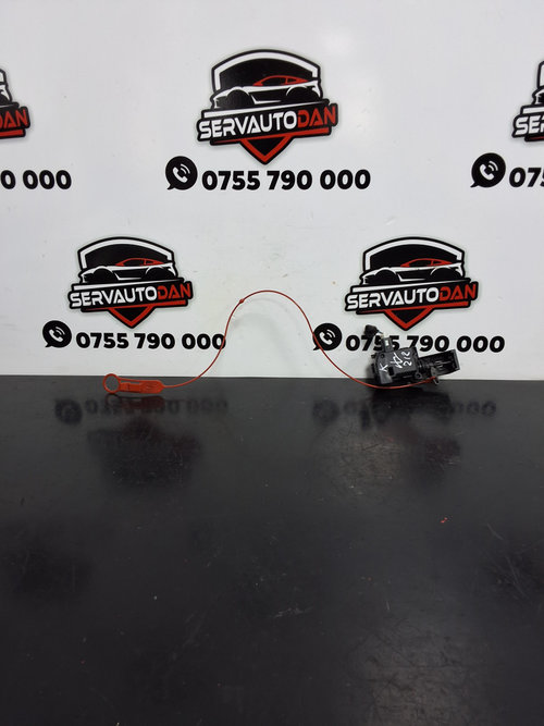 Actuator usa rezervor Mercedes-Benz E-Class (2009->) [W212] 2.2 Motorina 2012, A2048200072
