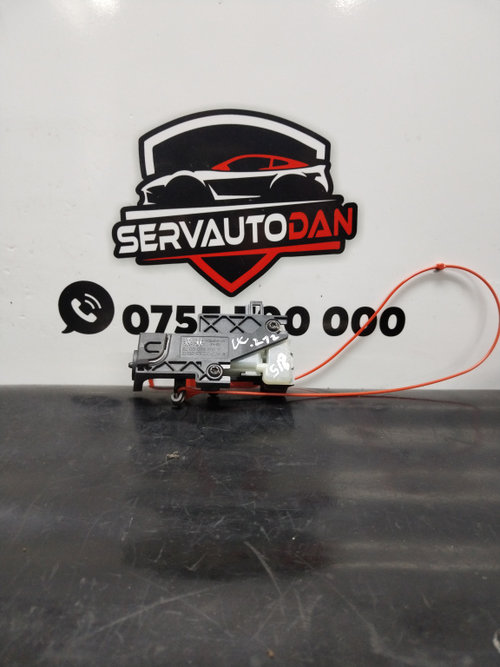 Actuator usa rezervor Mercedes-Benz E-Class (2009->) [W212] 3.0 Motorina 2010, A2048200072