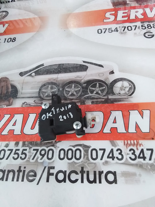 Actuator usa rezervor Skoda Octavia 2 facelift (2008-2013) 2.0 Motorina 2013, 1M0959781A