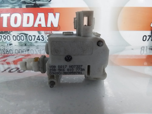 Actuator usa rezervor Volkswagen Golf 2.0 Motorina 2010, 5K6810773A