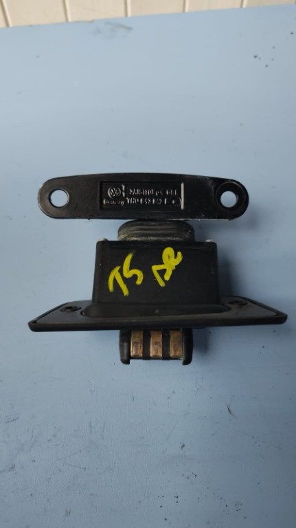Actuator usa Volkswagen Transporter T5 1.9 Tdi BRS 2007 Cod : 7H0907488B