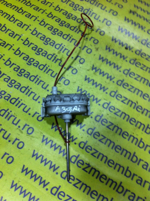 Actuator usita rezervor Audi A3 8L [facelift] [2000 - 2003] Hatchback 3-usi 1.6 MT (102 hp) SE 1.6 AVU