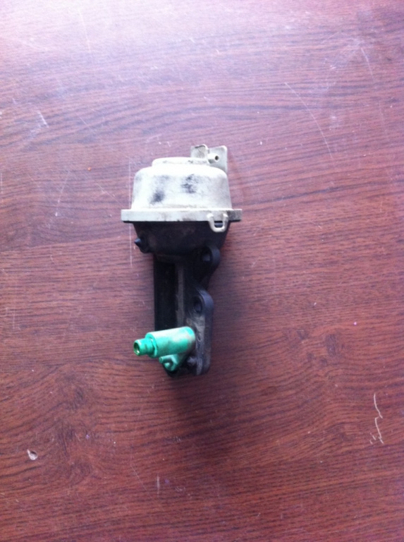 Actuator vacuum galerie admisie Mazda Tribute [facelift] [2004 - 2007] Crossover 2.3 MT 4WD (150 hp) (EP)