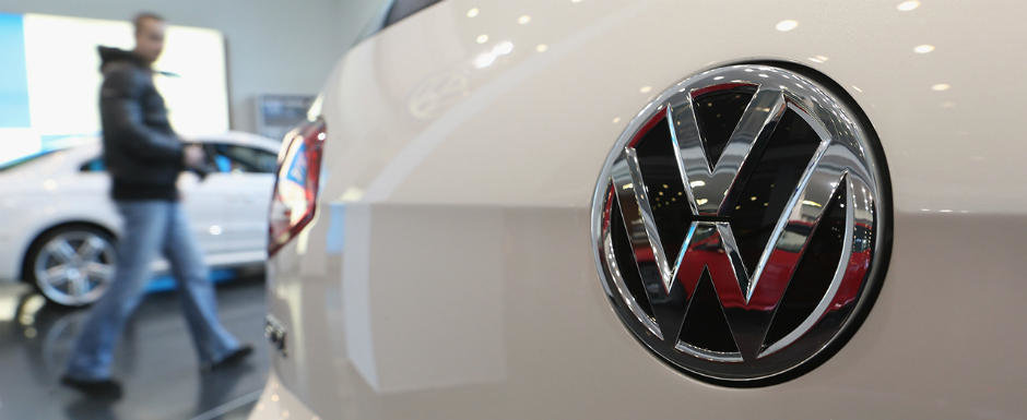Acum e acum. Volkswagen ar putea fi obligata de Uniunea Europeana sa-i despagubeasca corect pe europenii care au masini afectate de Dieselgate Acum e acum. Volkswagen ar putea fi obligata de Uniunea Europeana sa-i despagubeasca corect pe europenii care au masini afectate de Dieselgate