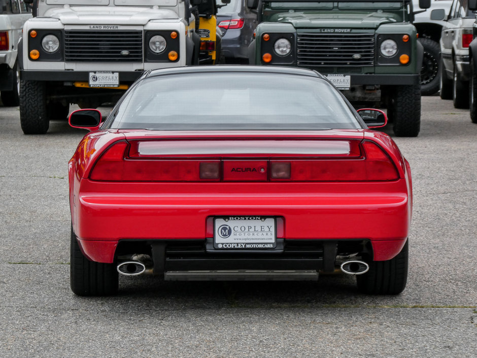 Acura NSX cu 5.888 de kilometri la bord