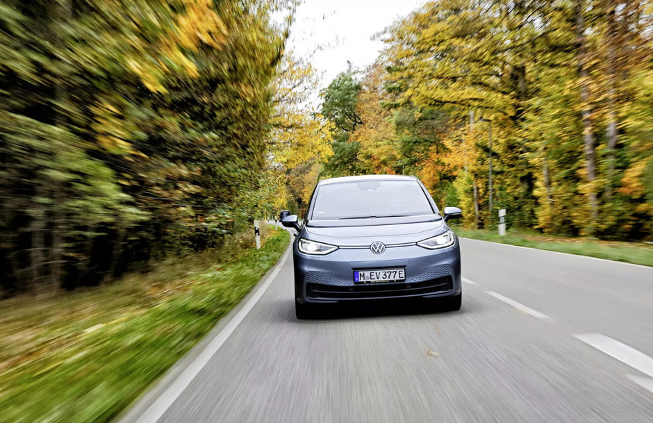 ADAC a facut 100.000 de kilometri cu un Volkswagen electric ca sa vada cu cat se degradeaza bateria in timp