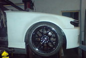 Adam Kerenyi si BMW E36 M5