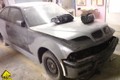 Adam Kerenyi si BMW E36 M5