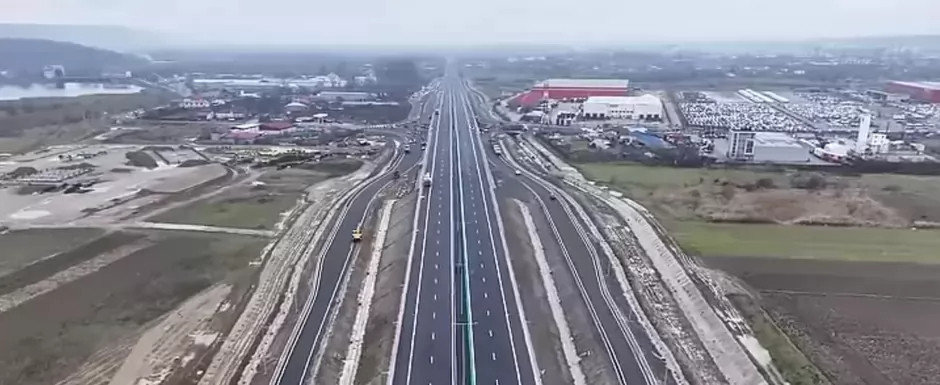 Adio, aglomeratie in trafic! O noua autostrada se va deschide, luna viitoare, in Romania, cu trei luni mai devreme decat era prevazut in contract Adio, aglomeratie in trafic! O noua autostrada se va deschide, luna viitoare, in Romania, cu trei luni mai devreme decat era prevazut in contract
