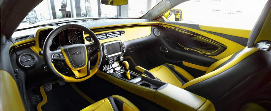 Adio plastice, bun venit piele: Camaro ZL1 cu interior de la Carlex Design Adio plastice, bun venit piele: Camaro ZL1 cu interior de la Carlex Design