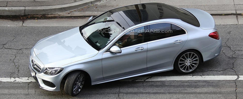 Adio secrete! Noul Mercedes C-Class pozeaza complet necamuflat!