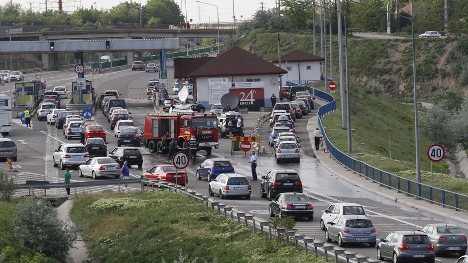 Adio, taxa de pod Fetesti si Giurgeni: taxarea la pod e ilegala si ar putea fi eliminata