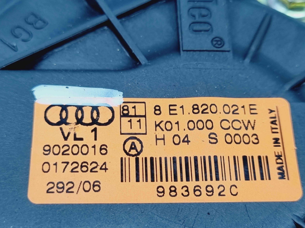 Aeroterma bord Audi A4 Avant (8ED, B7) [Fabr 2004-2008] 8E1820021E