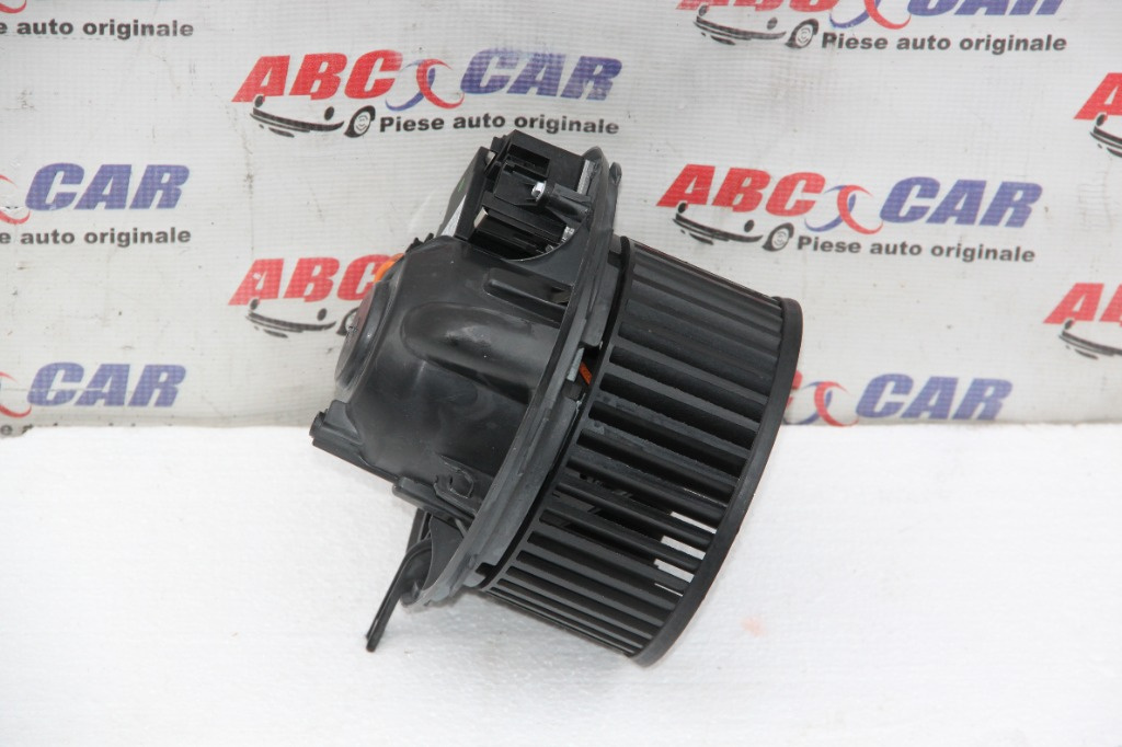 Aeroterma bord Skoda Octavia 2 (1Z3) 2004-2013 cod: 3C0907521G