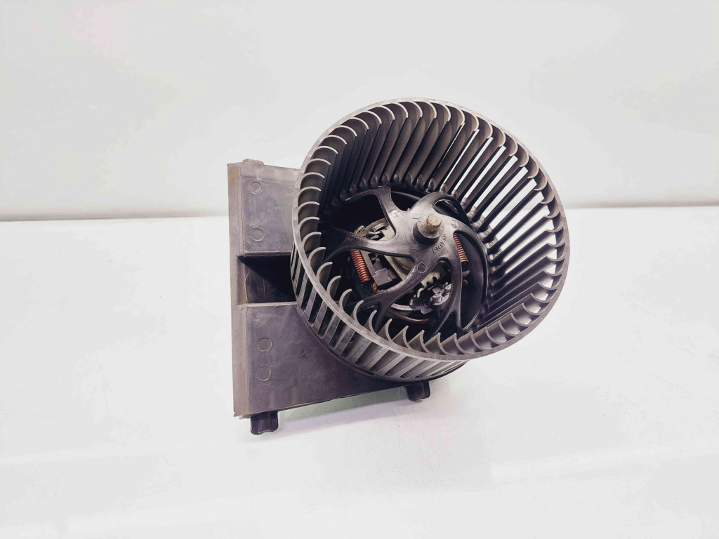 Aeroterma bord Volkswagen Bora (1J2) [Fabr 1998-2005] OEM
