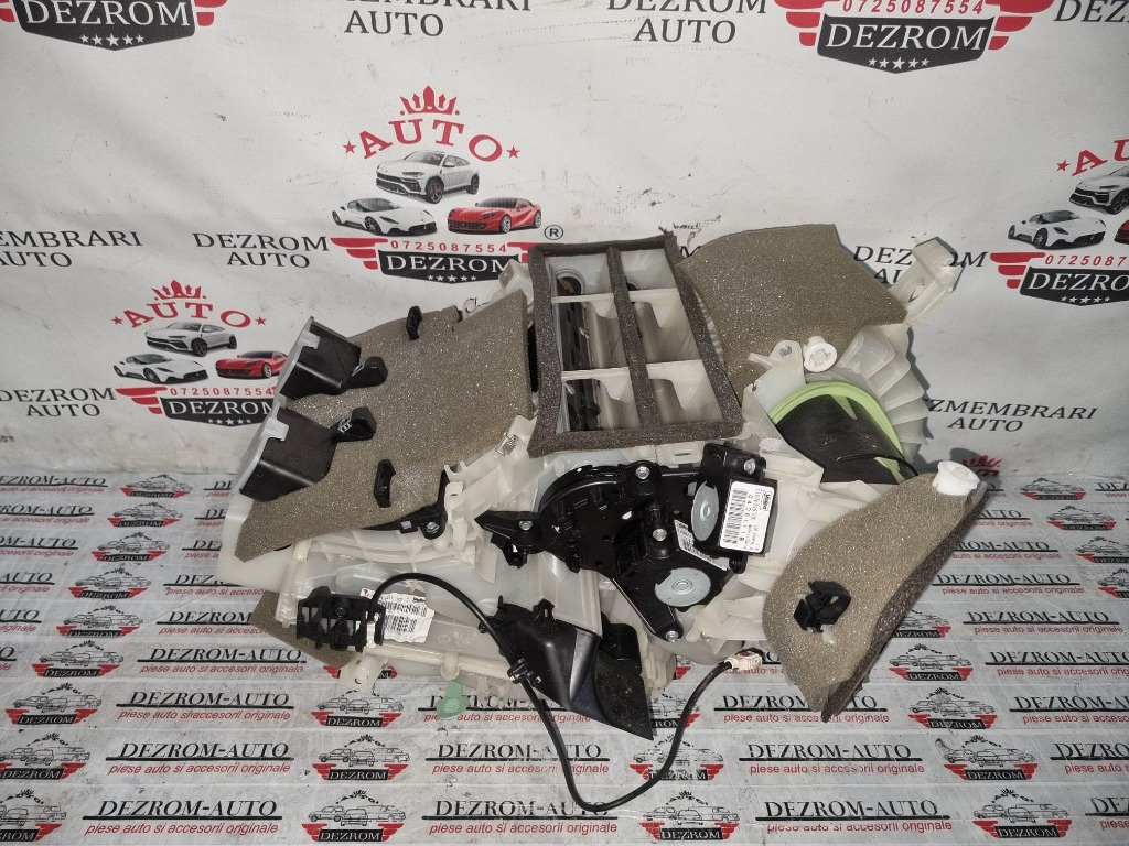 Aeroterma completa bord Peugeot 308 I cod piesa : 9671846080