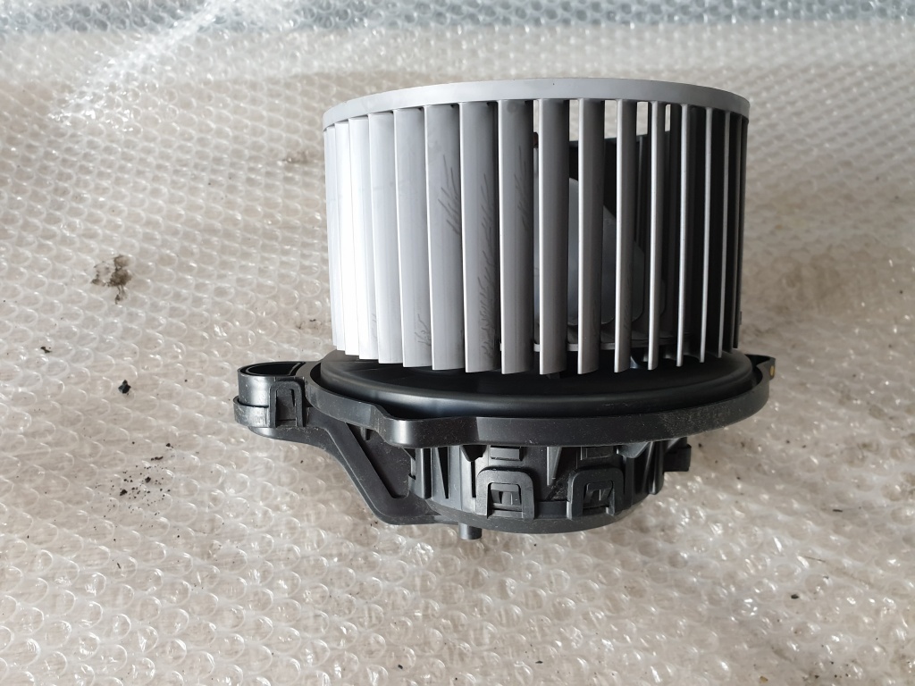 Aeroterma hyundai ix20 dupa 2011 f00s3b2407