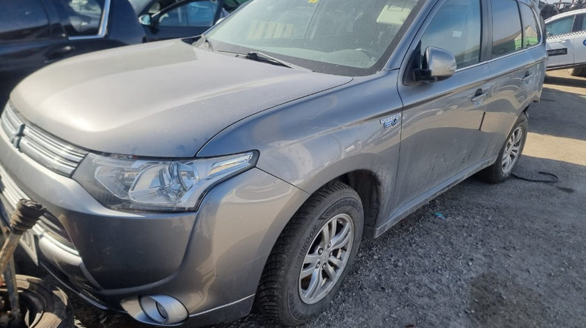 Aeroterma Mitsubishi Outlander 2014 SUV 2.0 benzina + hybrid 4B11