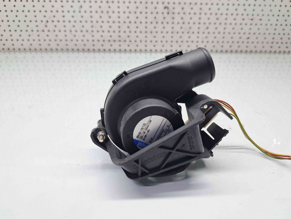 Aeroterma spate Mercedes Clasa C (W204) [Fabr 2007-2014] A2049060215