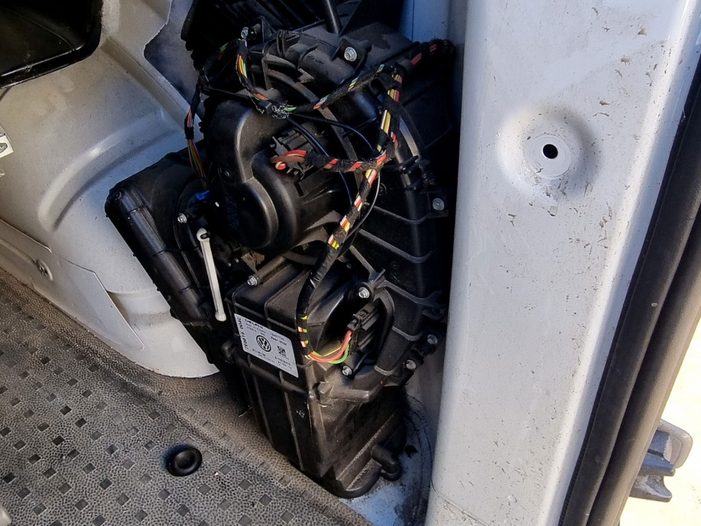 Aeroterma spate Volkswagen Transporter 5