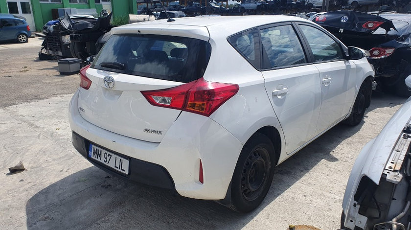 Aeroterma Toyota Auris 2014 hatchback 1.4 d